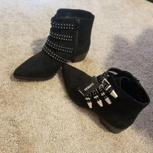 NWT Express black suede silver buckle booties